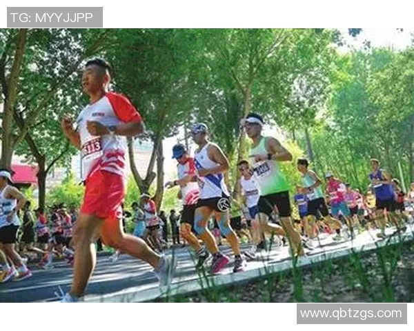 南京攀岩队勇闯城市马拉松赛场展现逆袭精神与团队力量